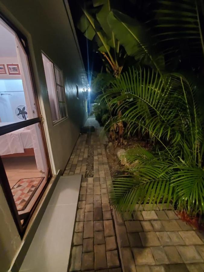 Centrally Located Room - 5 Port Antonio Eksteriør bilde